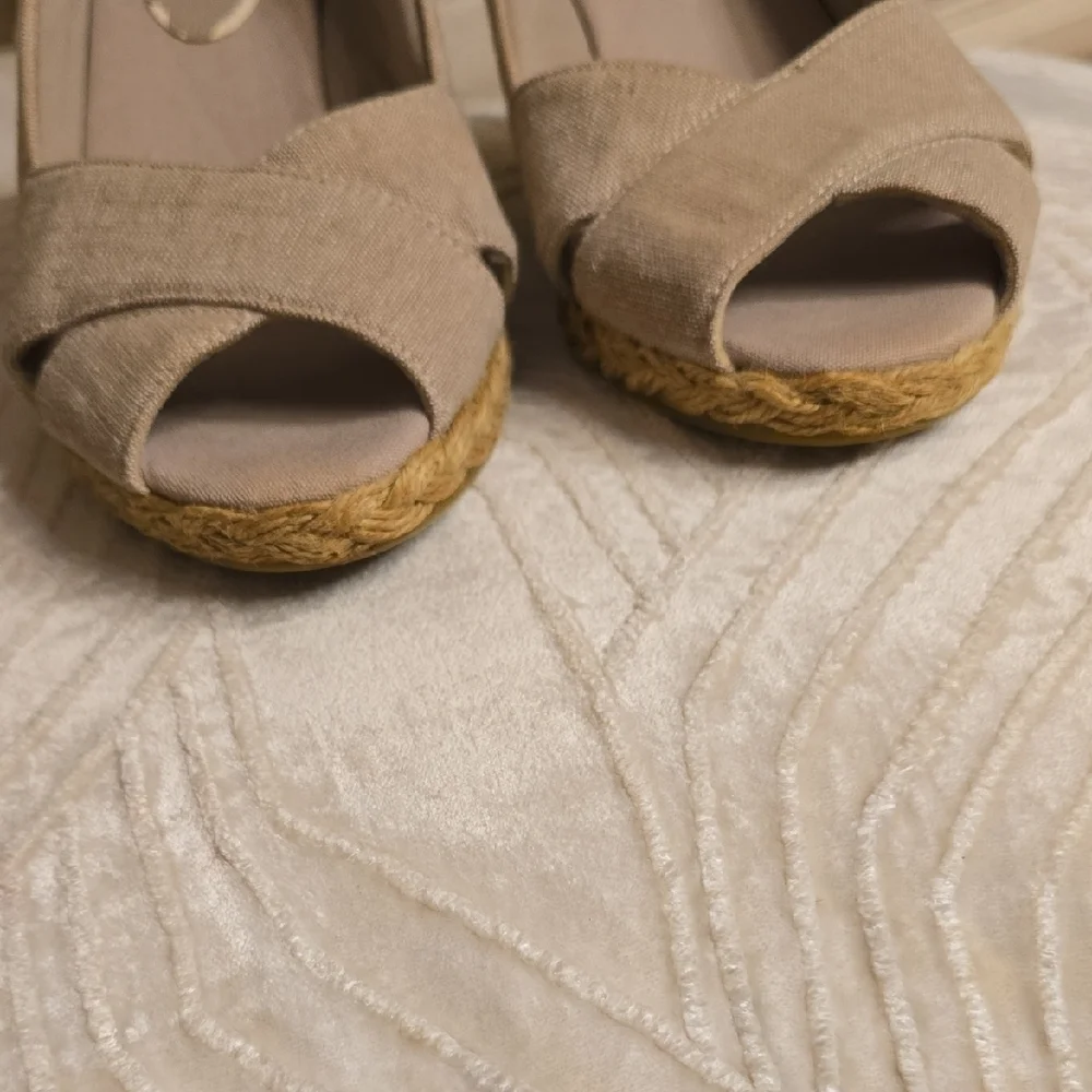 Chaps Taupe Wedge Sandals